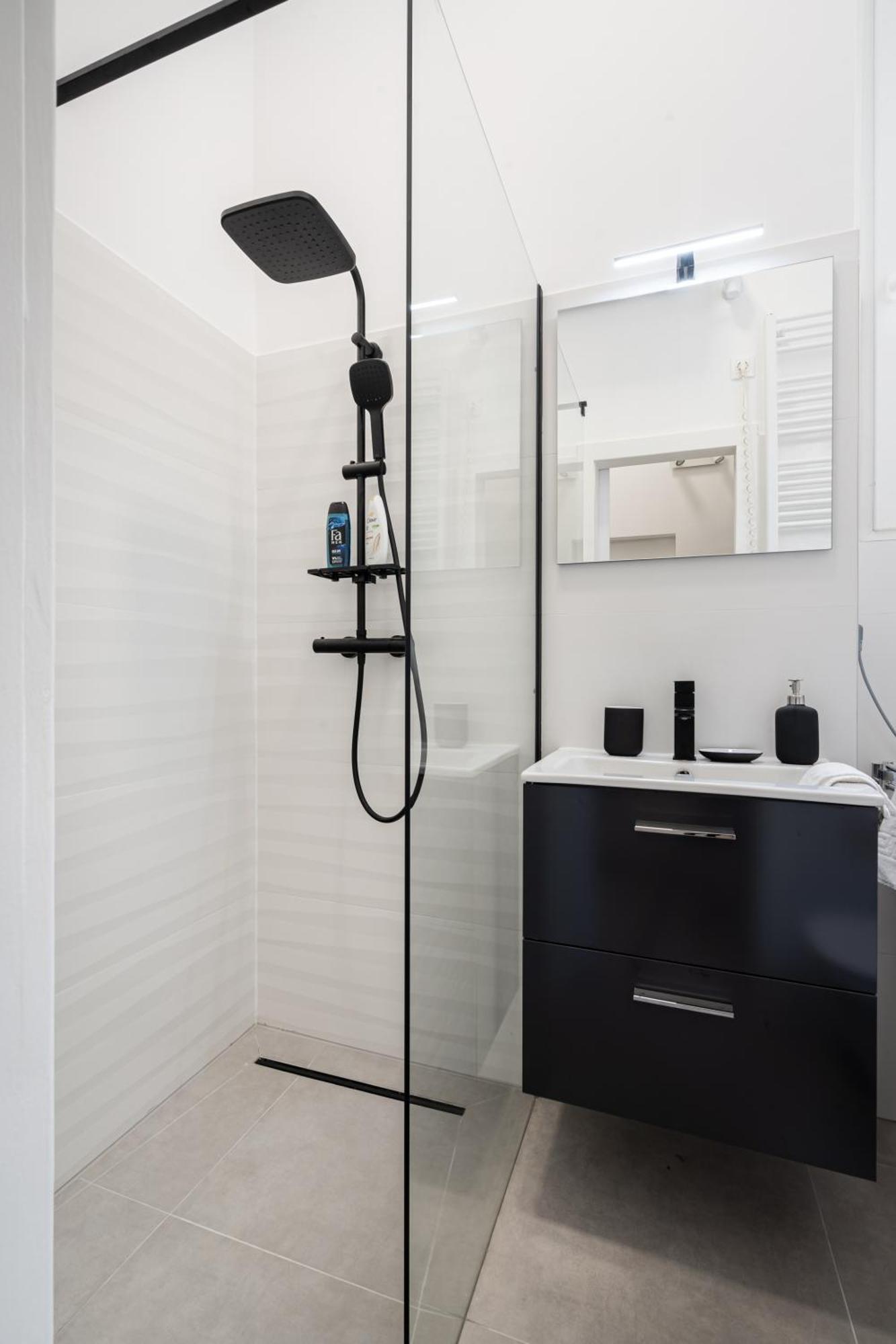 Dorsett Heights Apartment Budapest Luaran gambar