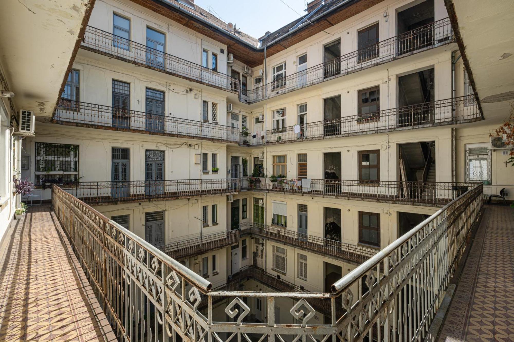 Dorsett Heights Apartment Budapest Luaran gambar